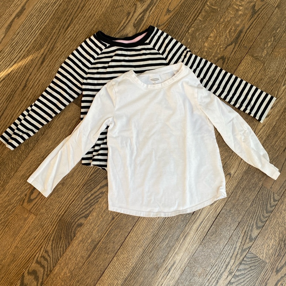 Bundle of 2 long sleeve shirts. Girls size 5T. Good used condition. No stains